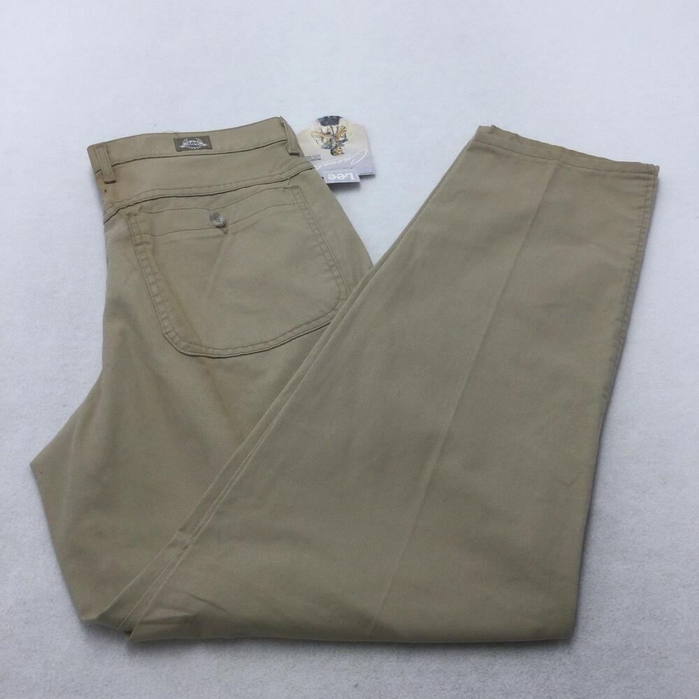 Vintage Lee Casuals Pants Mens 32x32 Beige Relaxed Pleated Cotton Khakis USA